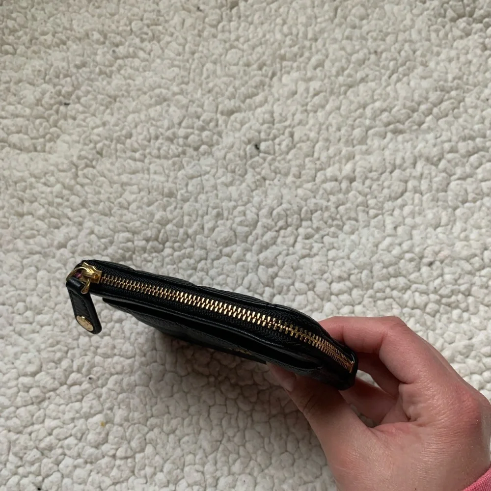 ✨VERA BRADLEY LEATHER COIN PURSE✨ - Picture 7 of 9